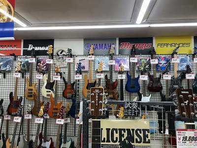 HARDOFF_guitar1.jpg
